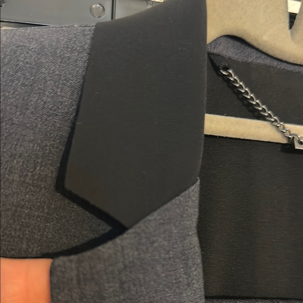 Elie Tahari women’s 3-piece suit size 6 - Picture 6 of 14